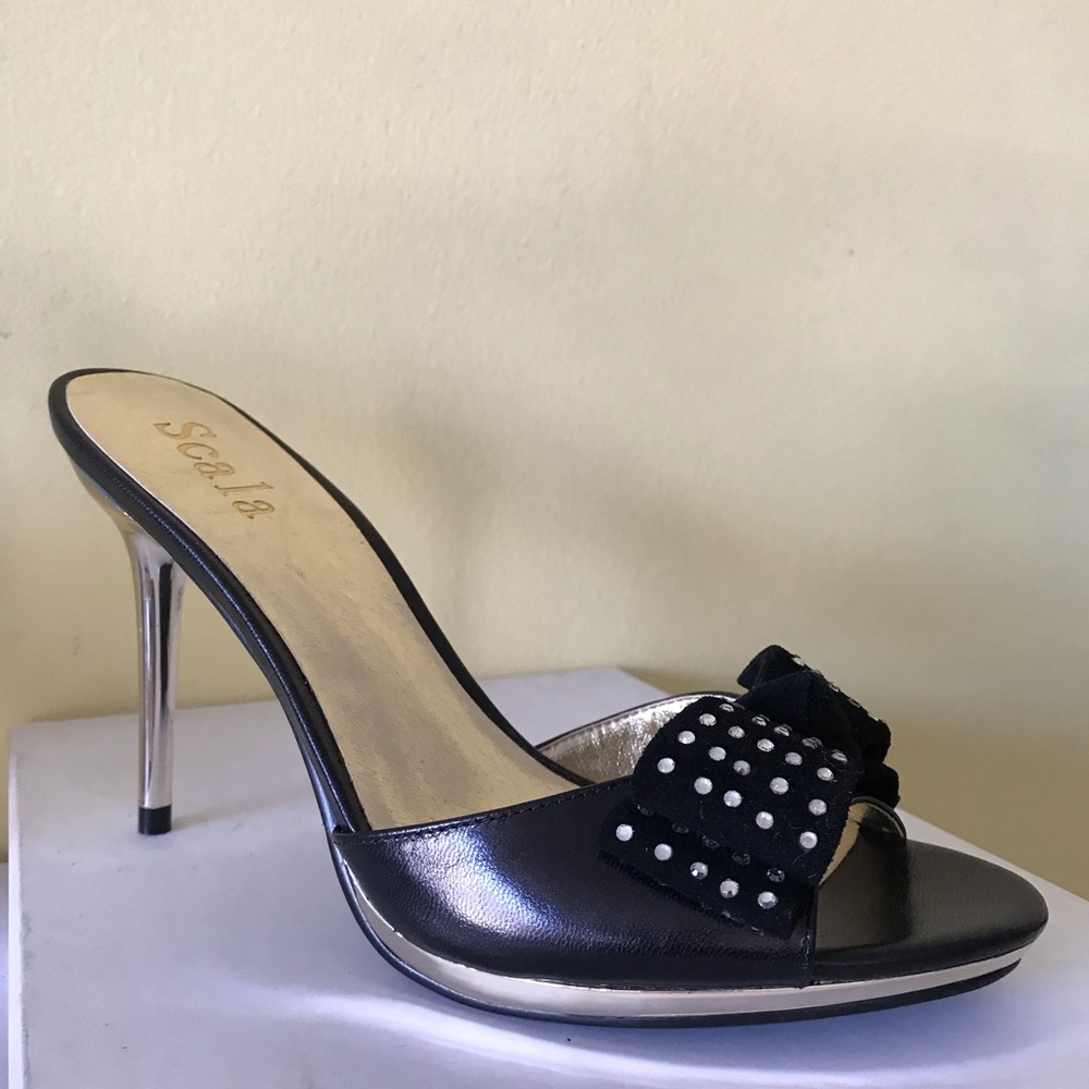 GB294 Evening Slide. Black lea upper w/rhinestones